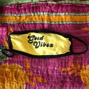 COPY - “Good Vibes” face mask with nose wire NWT